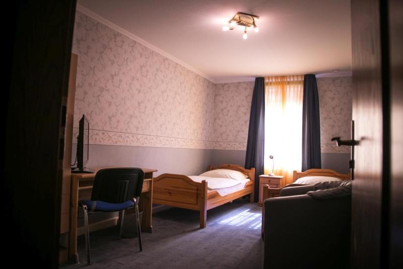 Hotel Am Rathaus Menden Exteriör bild