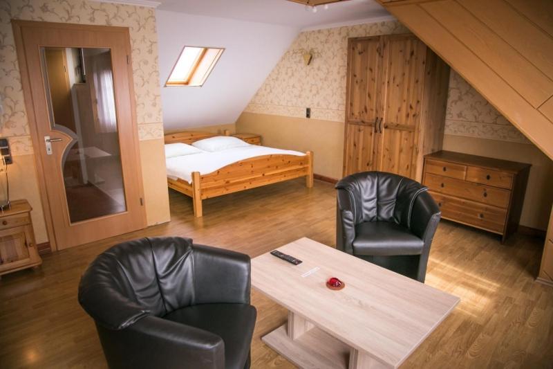 Hotel Am Rathaus Menden Exteriör bild